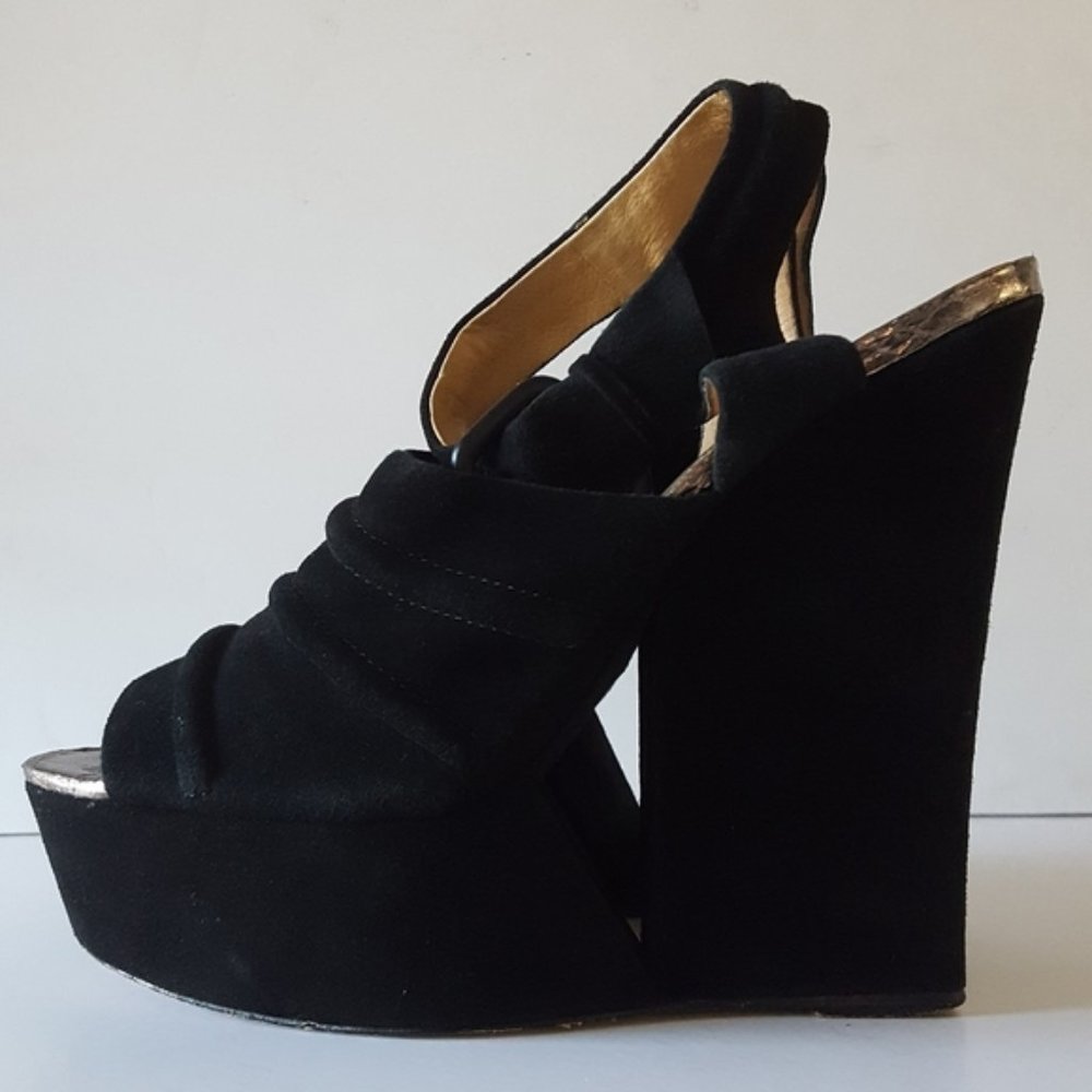 L.A.M.B. Wedge Suede Platform Pumps - Picture 4 of 8